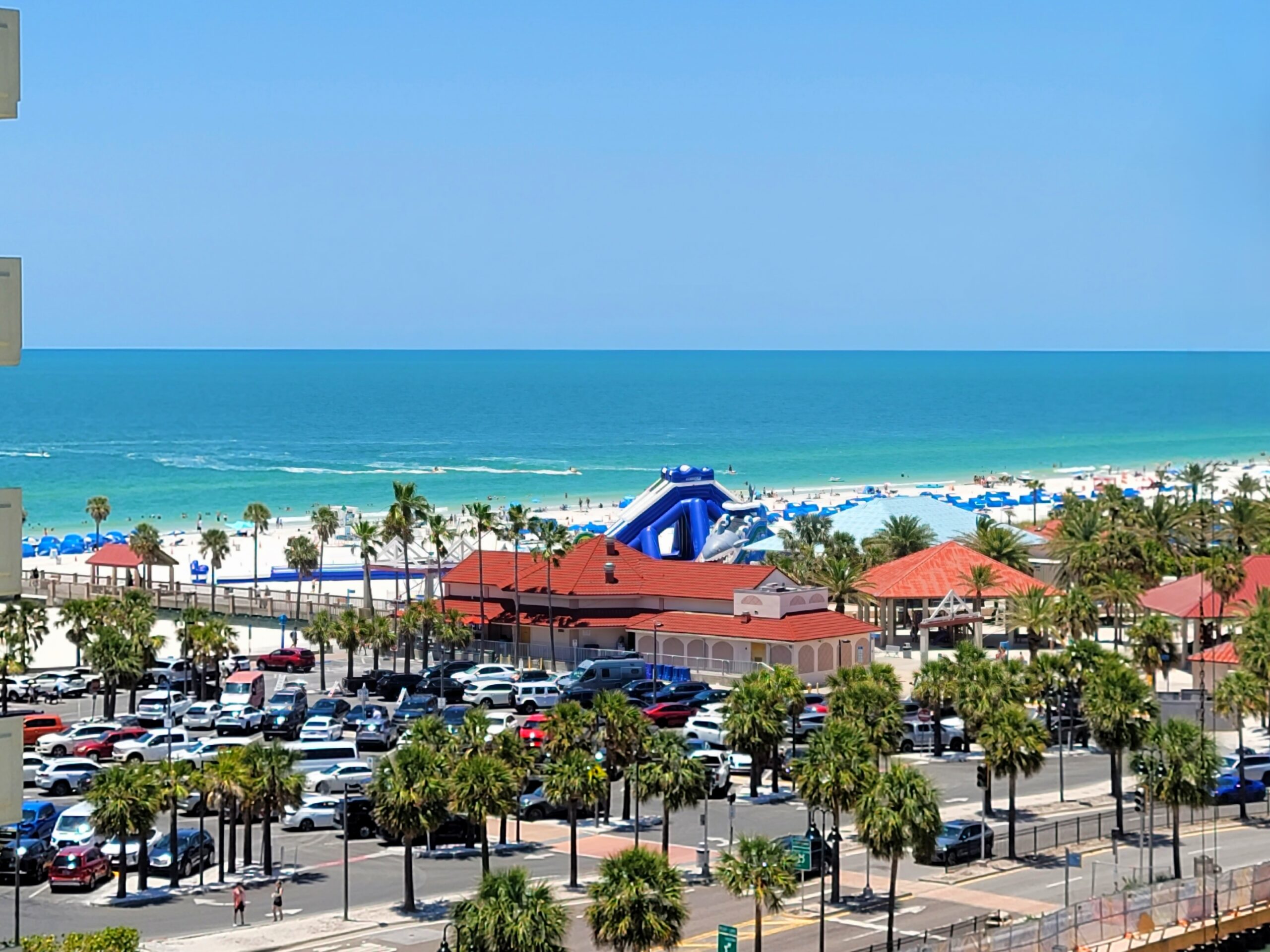 Guest Rooms 7 Room 808 King bunk beds beach view scaled